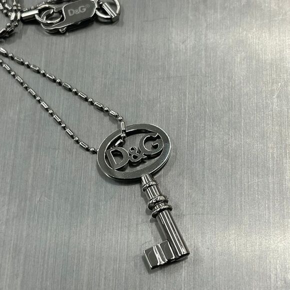 Dolce & Gabbana Steel Single Key Pendant Necklace NIB - Picture 2 of 11